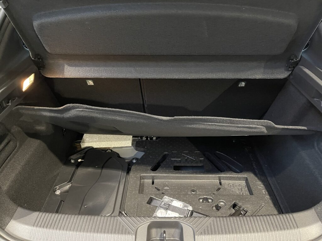 Renault Clio Exposé-Bild 26