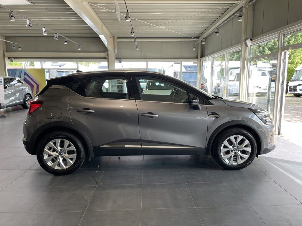 Renault Captur Exposé-Bild 10
