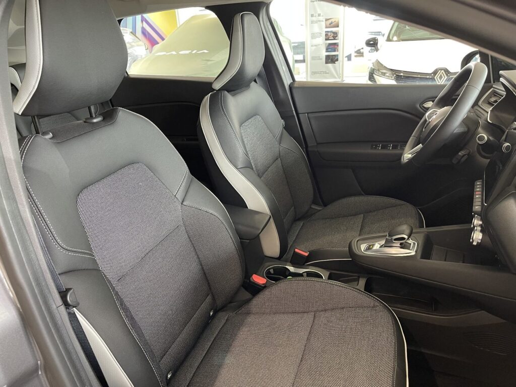 Renault Captur Exposé-Bild 12