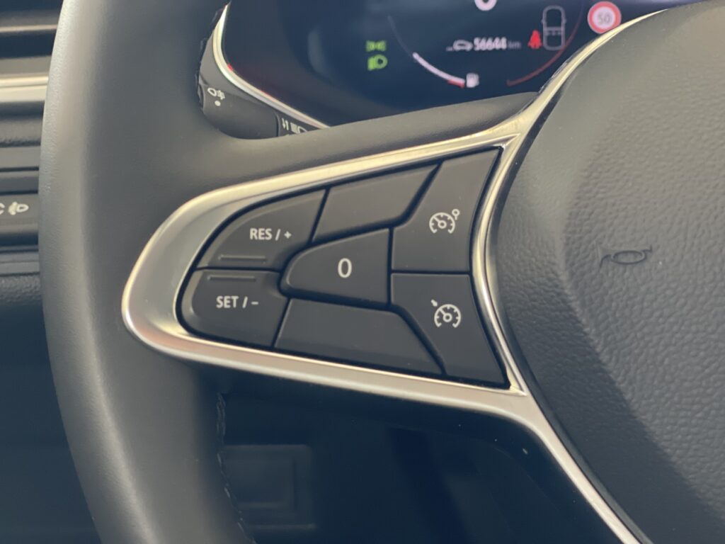 Renault Captur Exposé-Bild 42