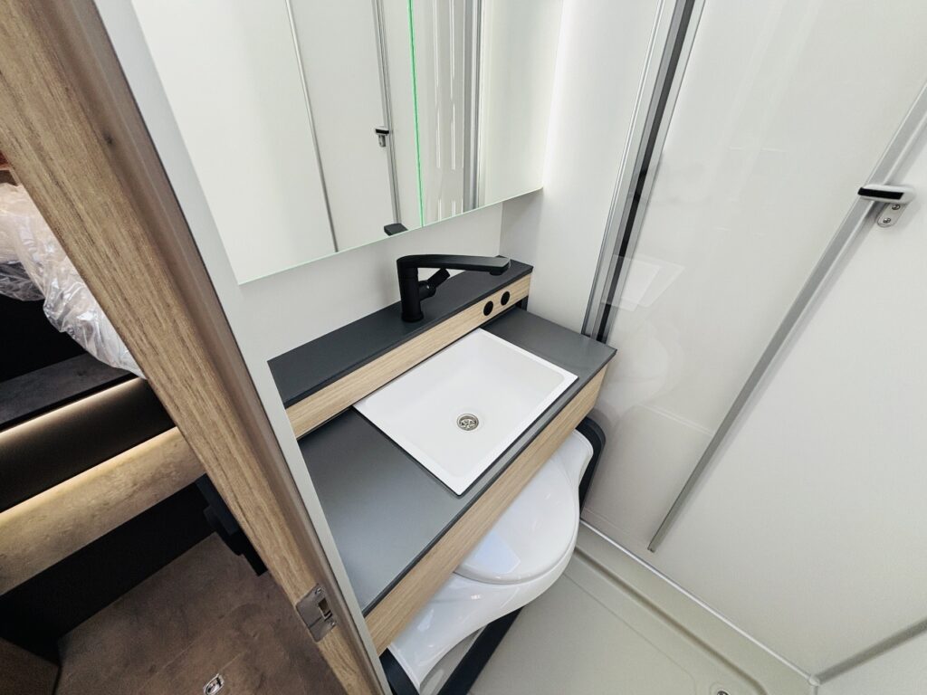 Frankia M-Line NEO Exposé-Bild 37