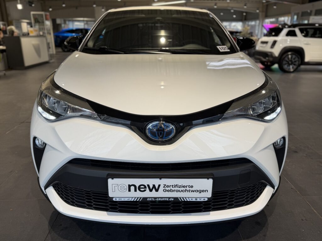 Toyota C-HR Exposé-Bild 2