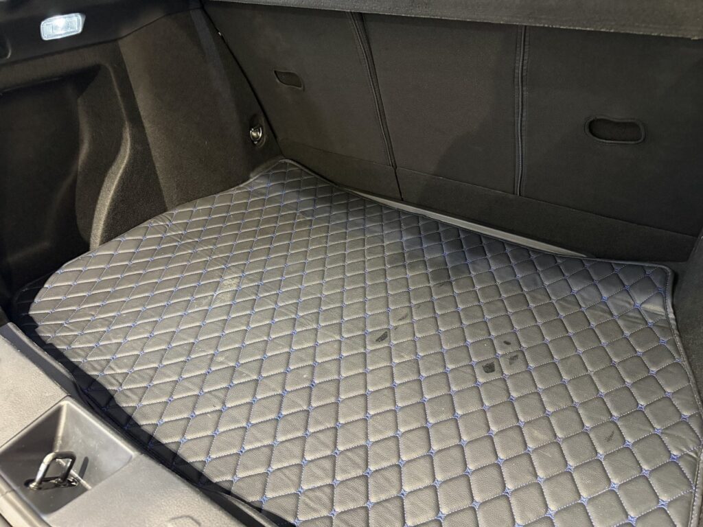 Toyota C-HR Exposé-Bild 12