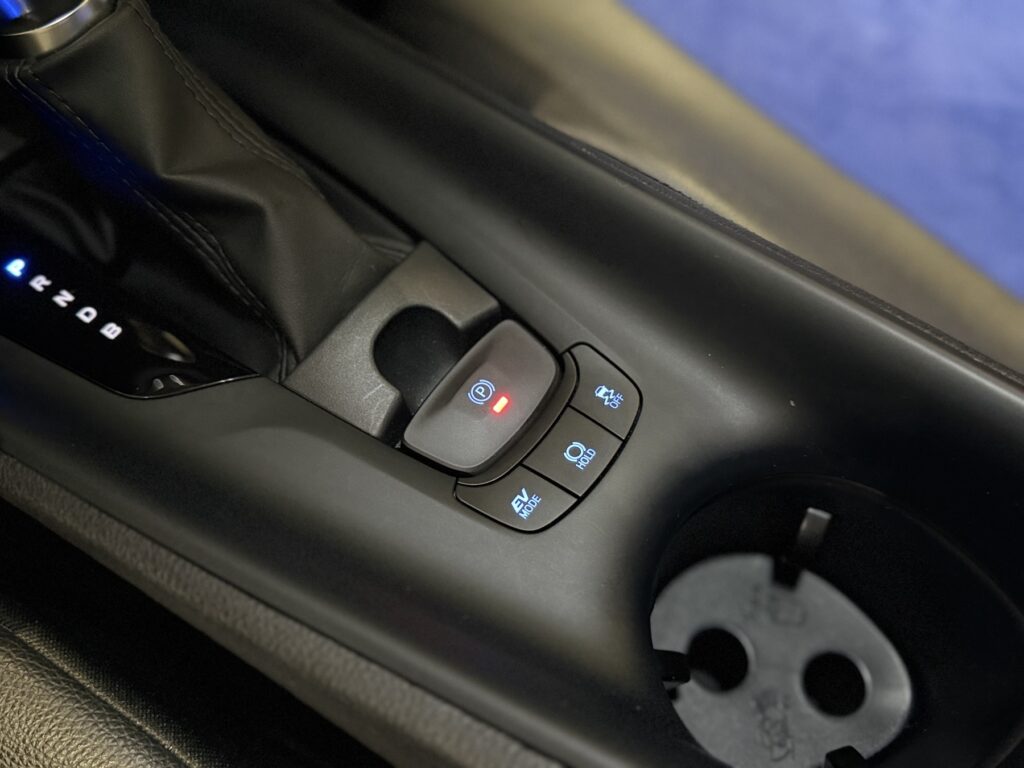 Toyota C-HR Exposé-Bild 28