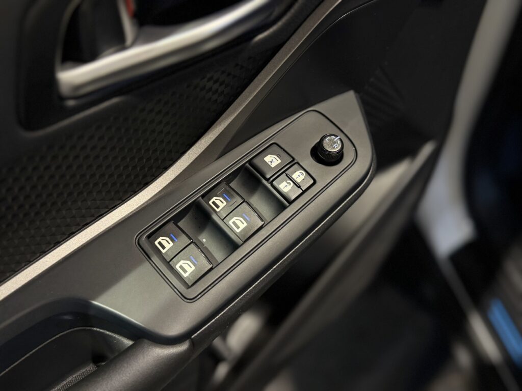 Toyota C-HR Exposé-Bild 32