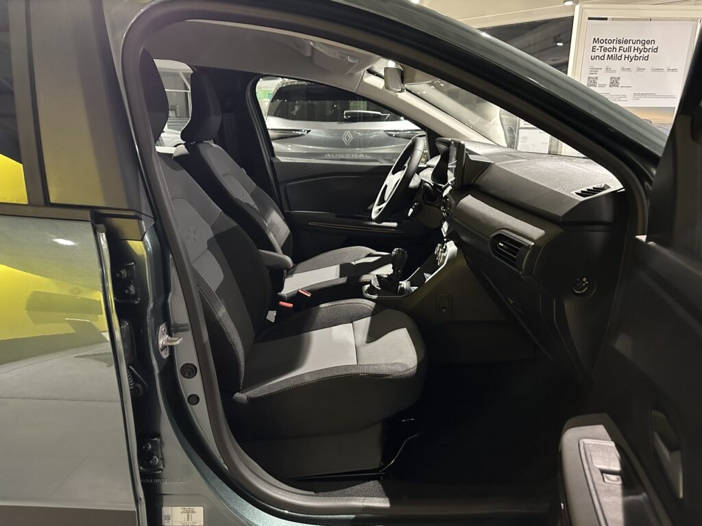 Dacia Jogger Exposé-Bild 23