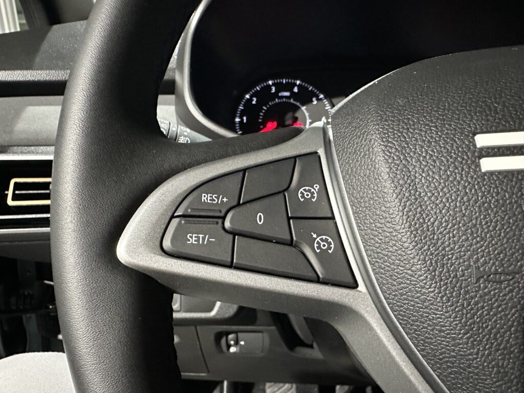 Dacia Jogger Exposé-Bild 38