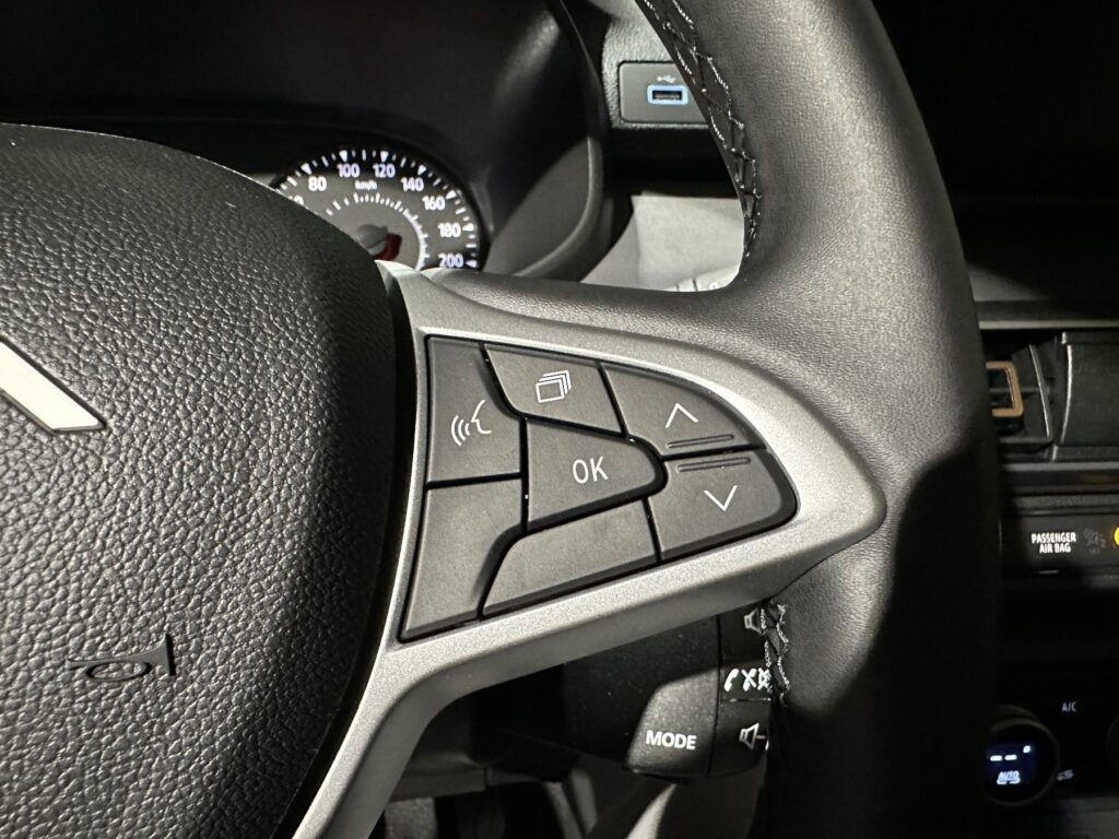 Dacia Jogger Exposé-Bild 39