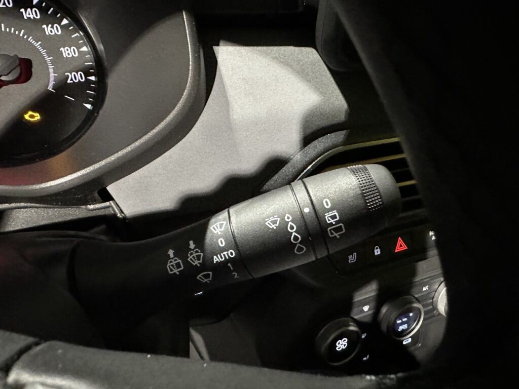 Dacia Jogger Exposé-Bild 41