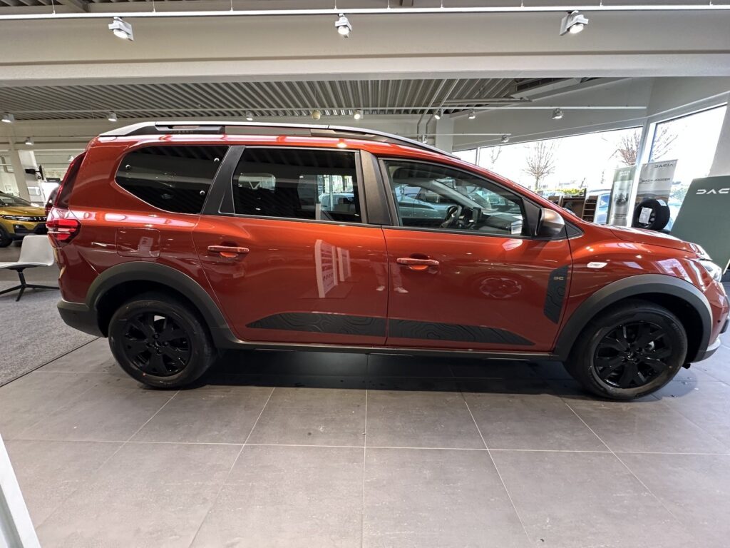 Dacia Jogger Exposé-Bild 8