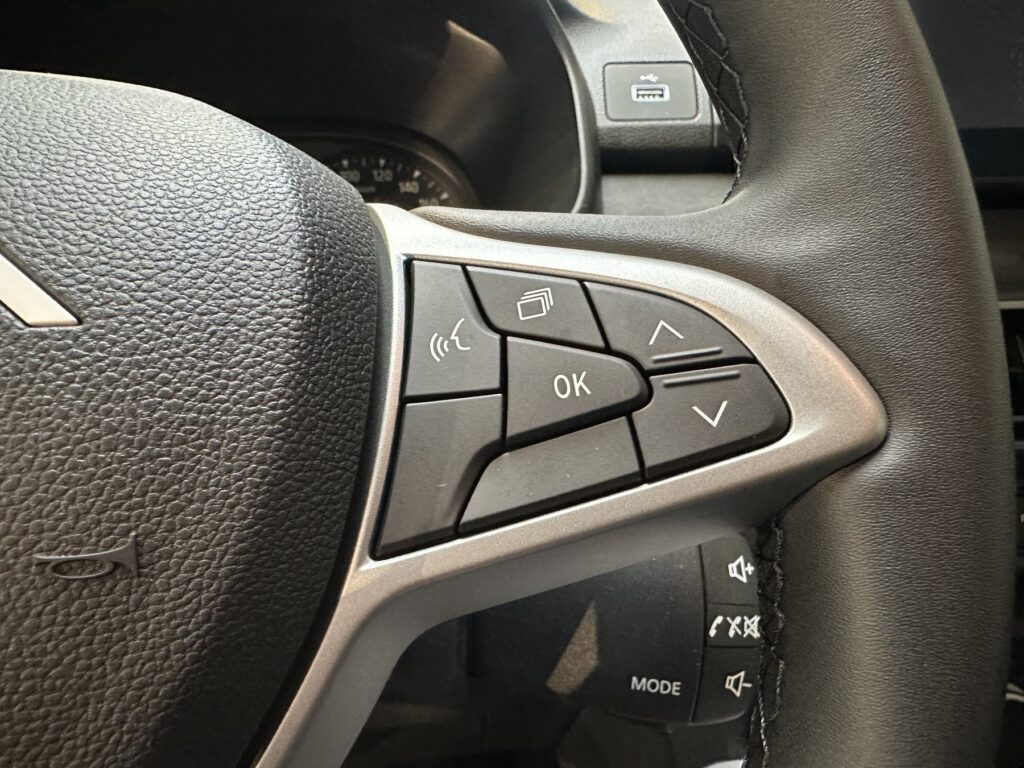 Dacia Jogger Exposé-Bild 35