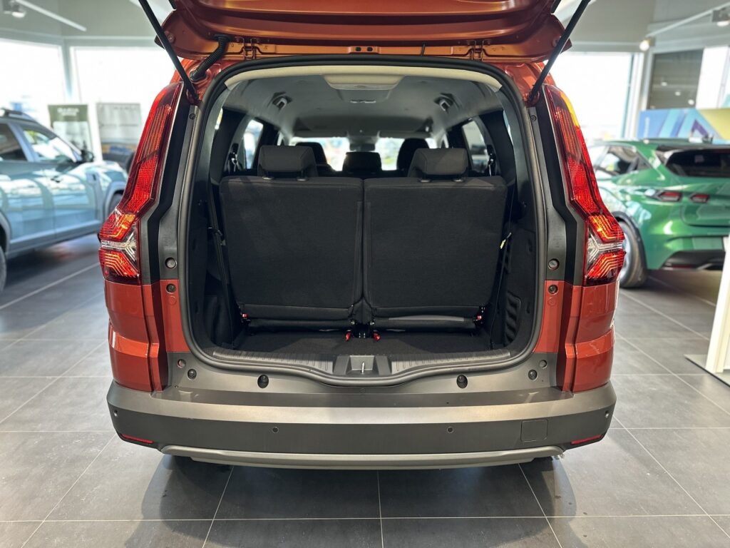 Dacia Jogger Exposé-Bild 49