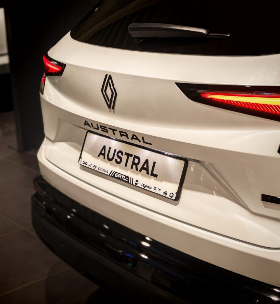 Renault Austral Exposé-Bild 36