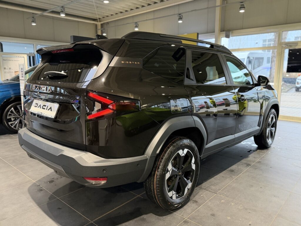 Dacia Bigster Exposé-Bild 9