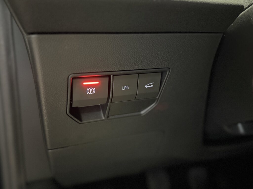 Dacia Bigster Exposé-Bild 25