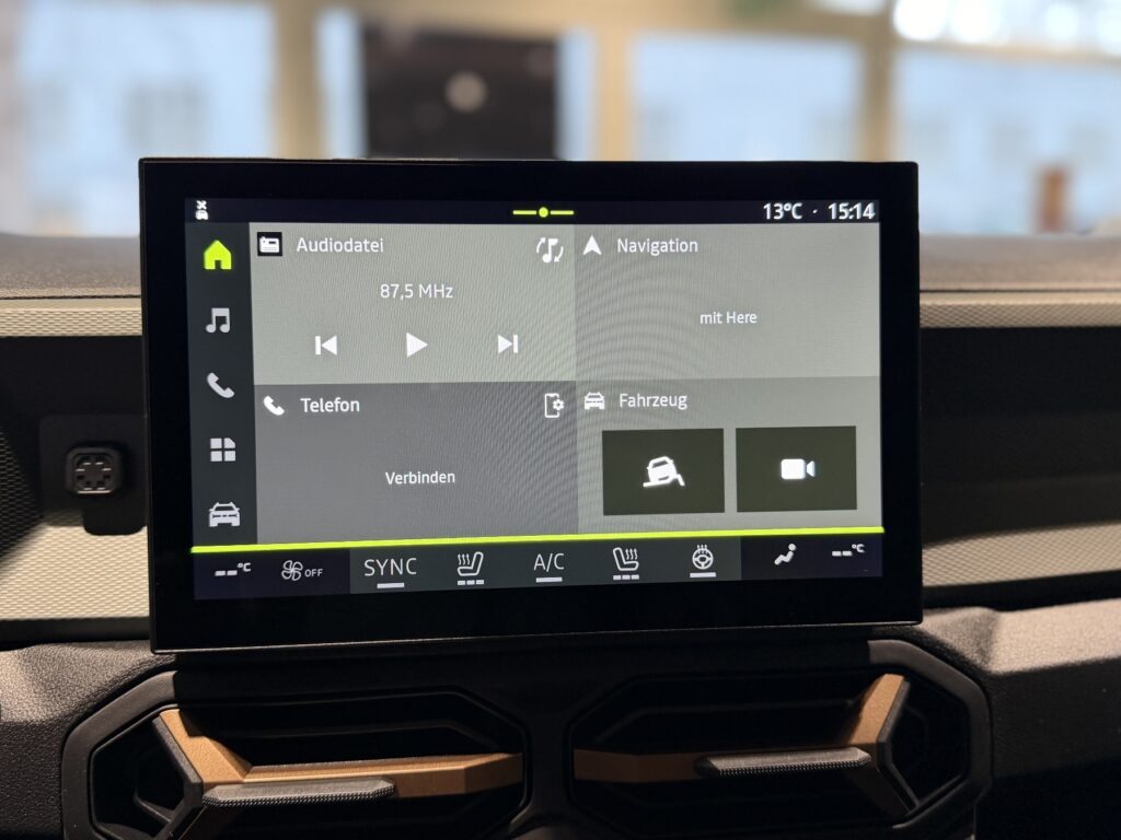 Dacia Bigster Exposé-Bild 27