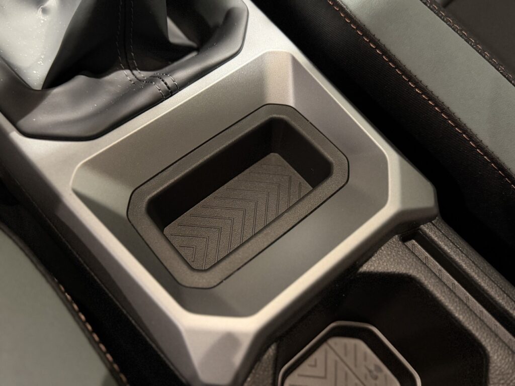 Dacia Bigster Exposé-Bild 31