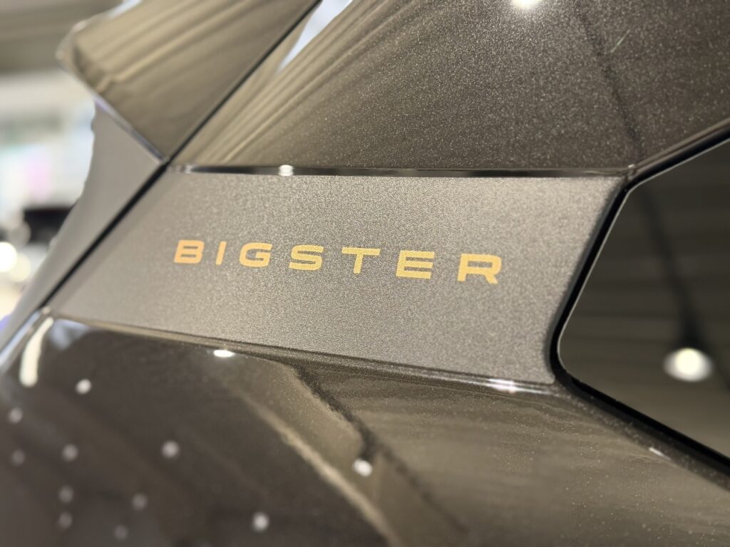 Dacia Bigster Exposé-Bild 44