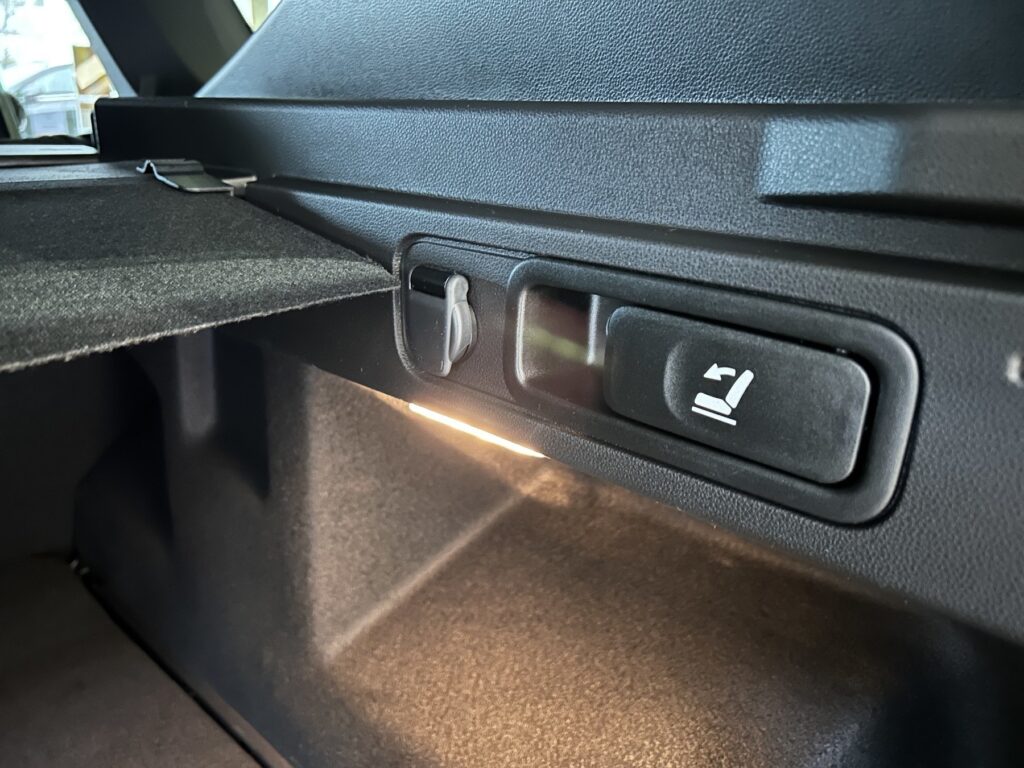 Dacia Bigster Exposé-Bild 13