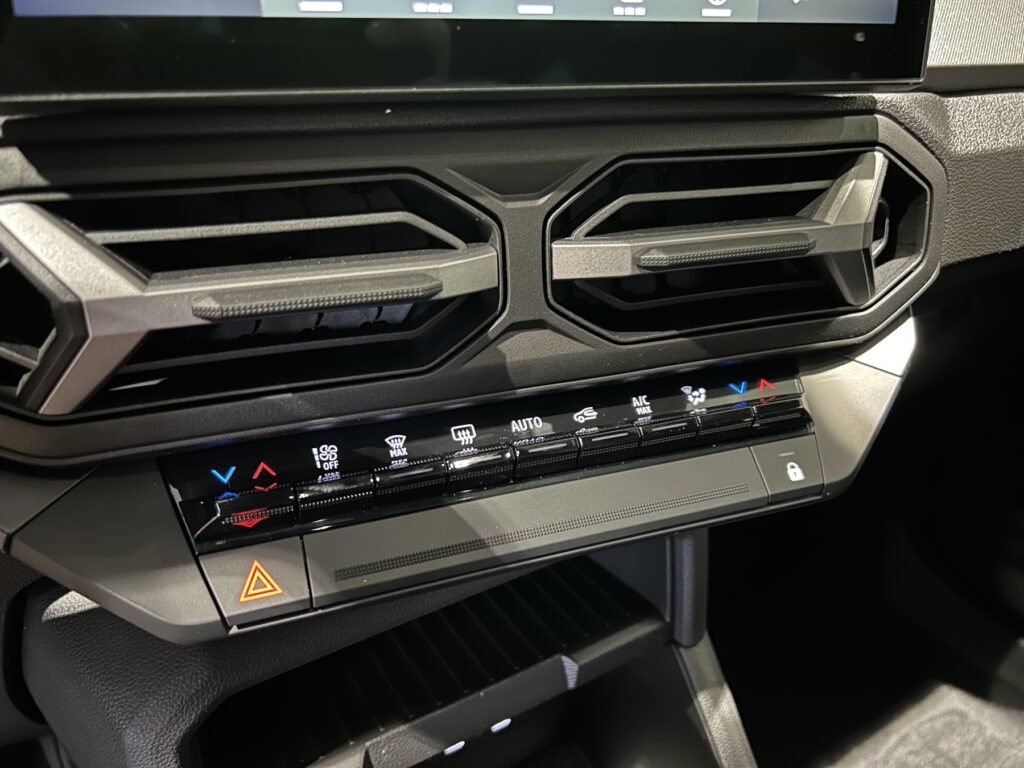 Dacia Bigster Exposé-Bild 24