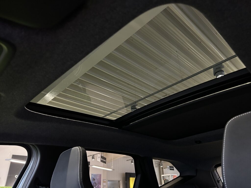 Dacia Bigster Exposé-Bild 33