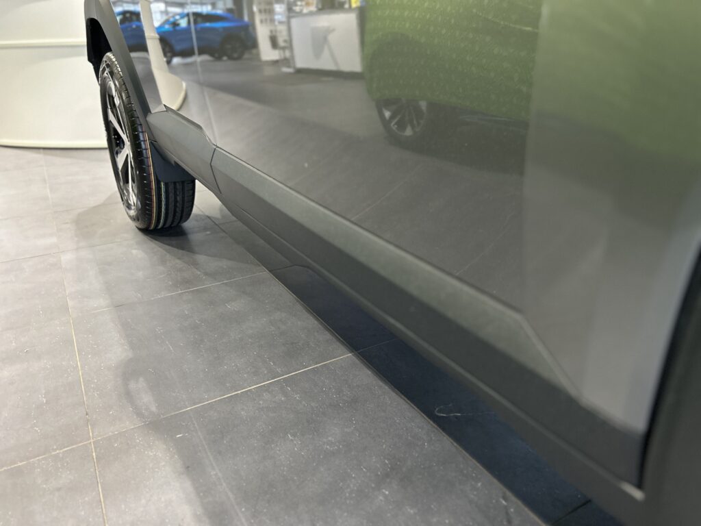 Dacia Bigster Exposé-Bild 43