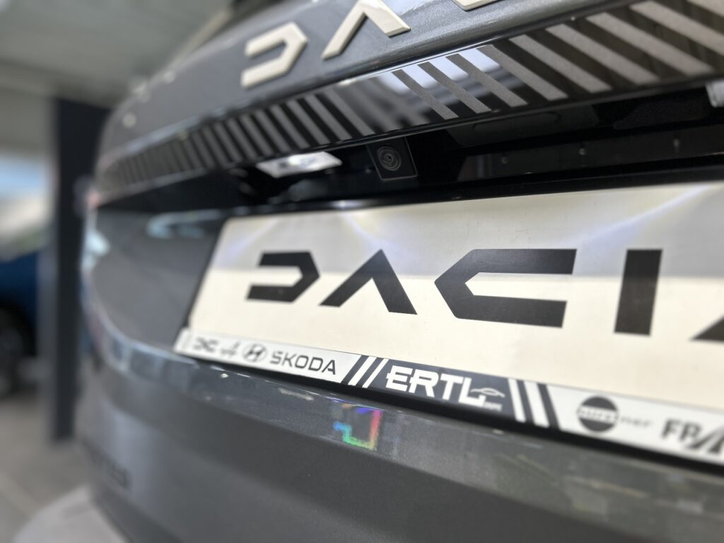 Dacia Bigster Exposé-Bild 47