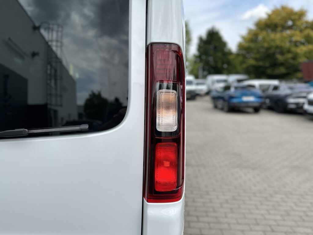 Renault Trafic Exposé-Bild 21