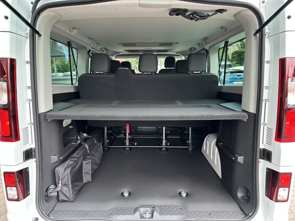 Renault Trafic Exposé-Bild 24