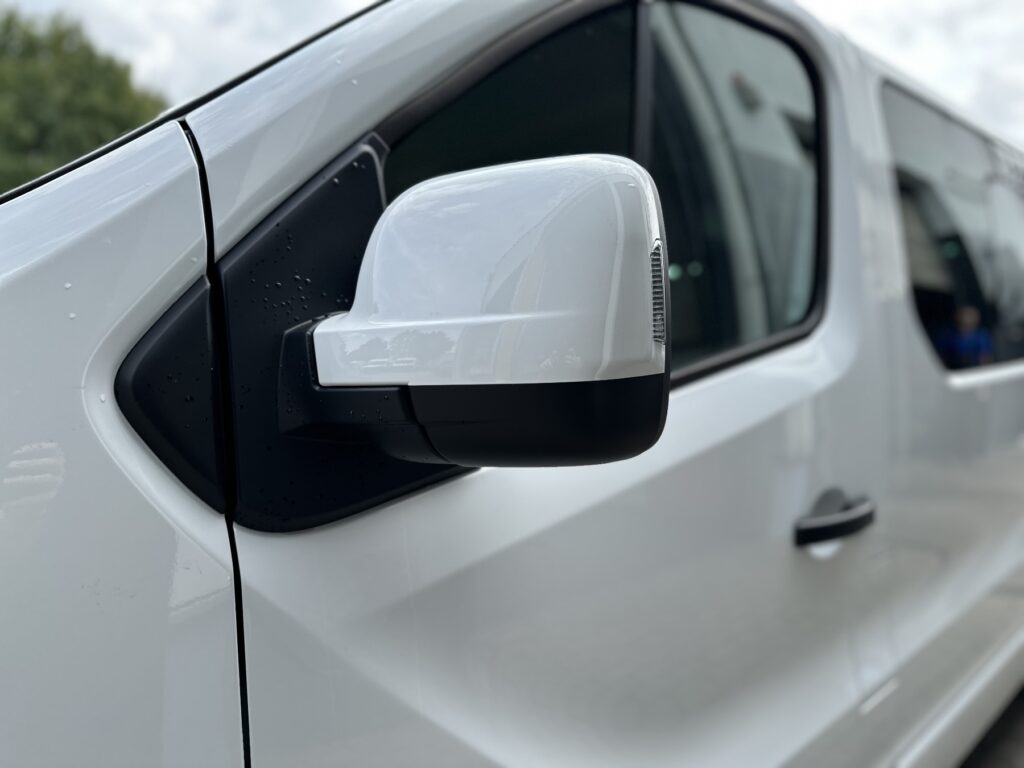 Renault Trafic Exposé-Bild 29