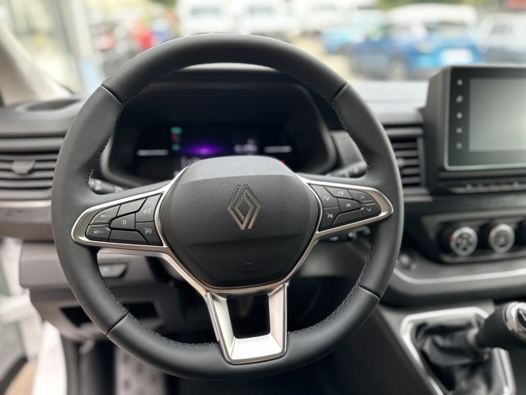 Renault Trafic Exposé-Bild 35