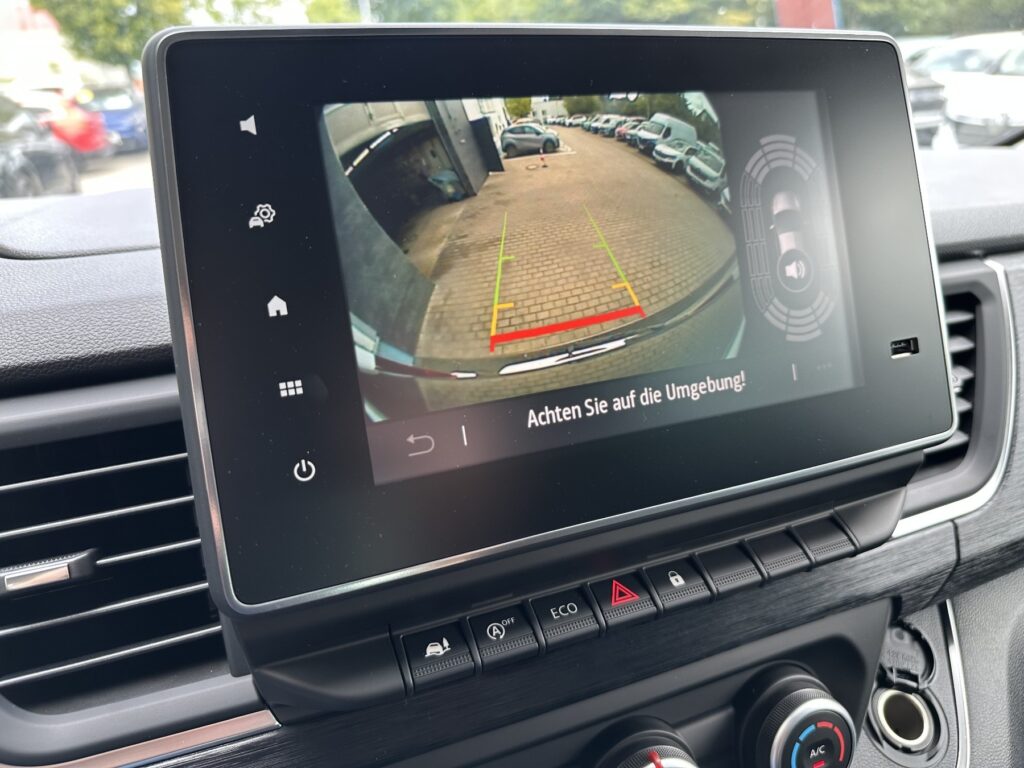 Renault Trafic Exposé-Bild 43