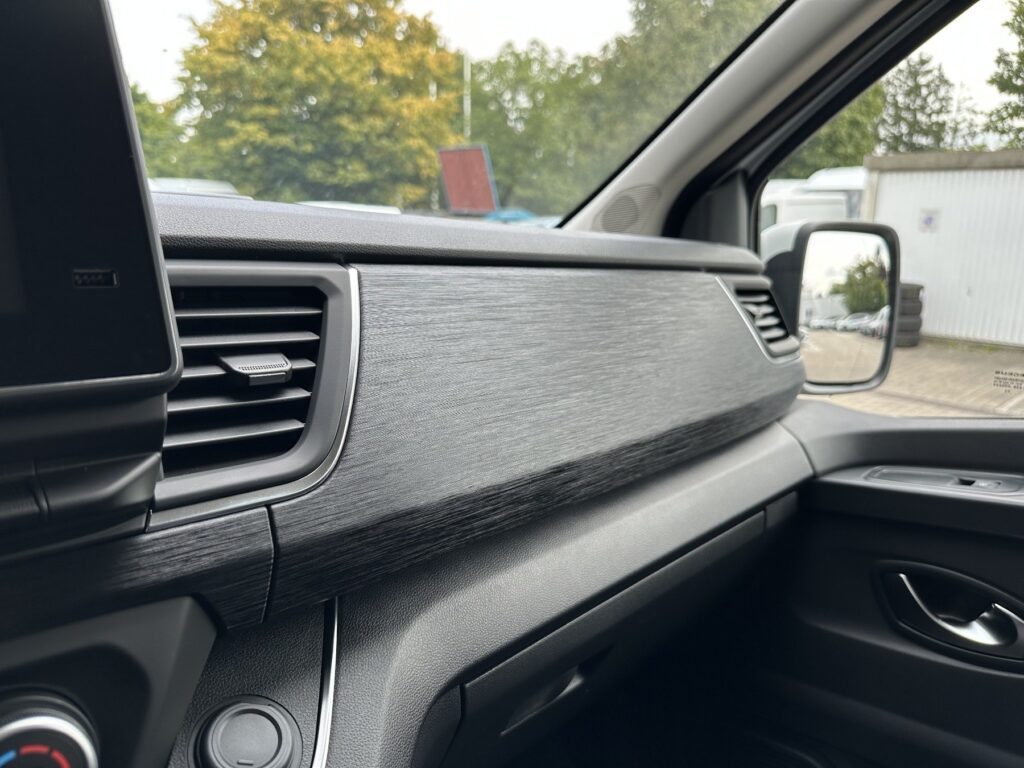 Renault Trafic Exposé-Bild 47