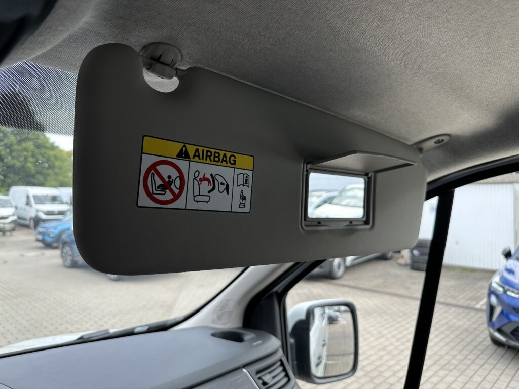 Renault Trafic Exposé-Bild 50