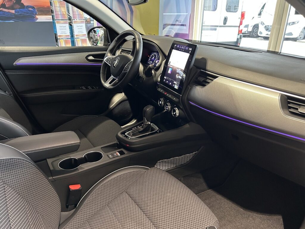 Renault Arkana Exposé-Bild 6