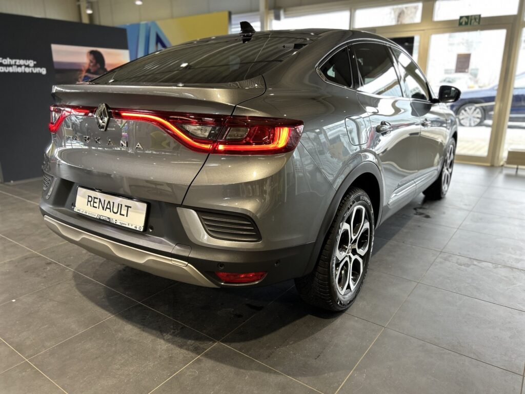 Renault Arkana Exposé-Bild 9