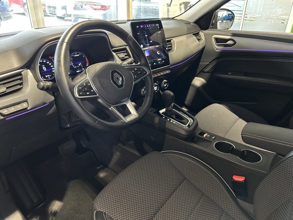 Renault Arkana Exposé-Bild 15