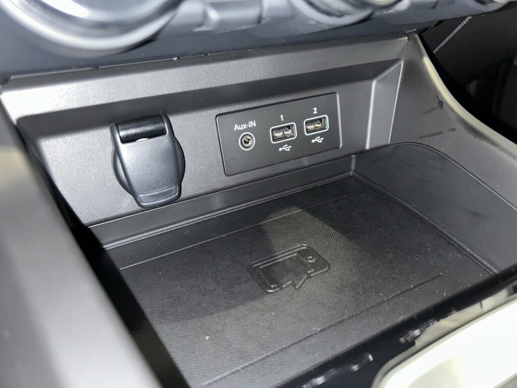 Renault Arkana Exposé-Bild 27