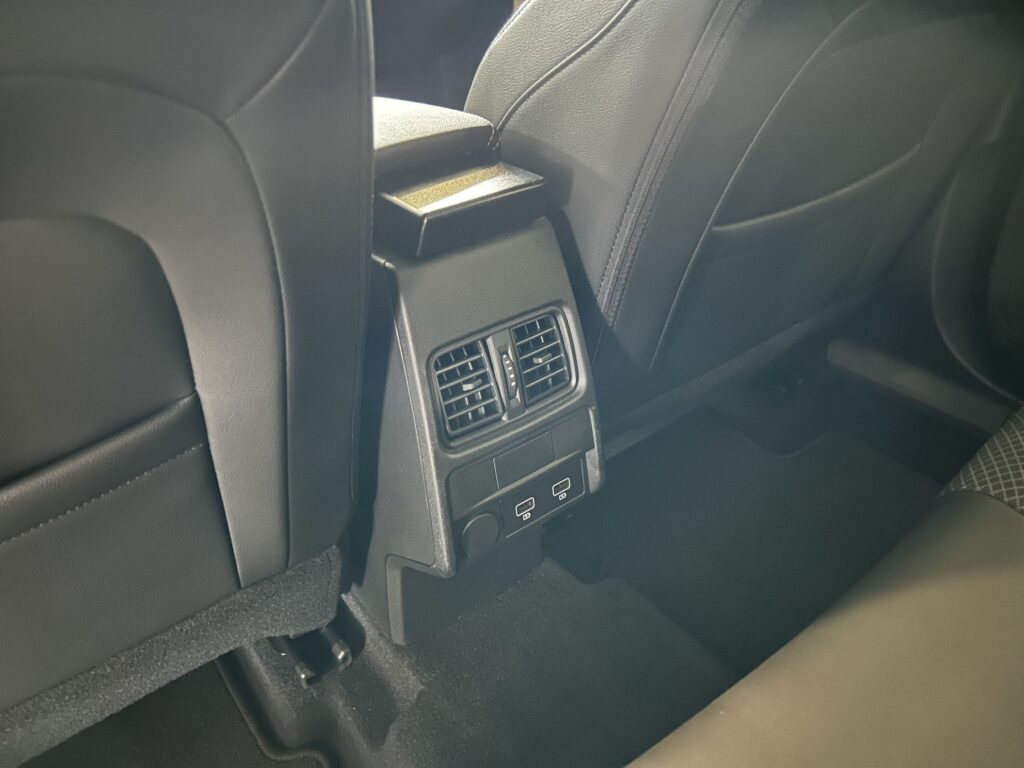 Renault Arkana Exposé-Bild 32