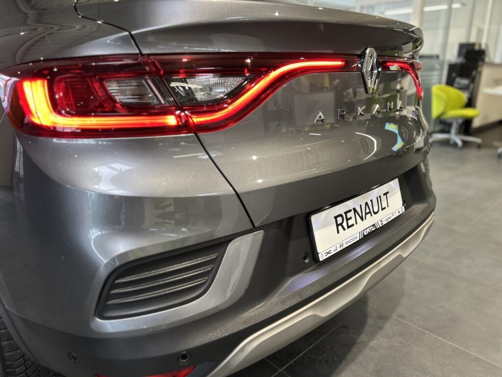 Renault Arkana Exposé-Bild 42