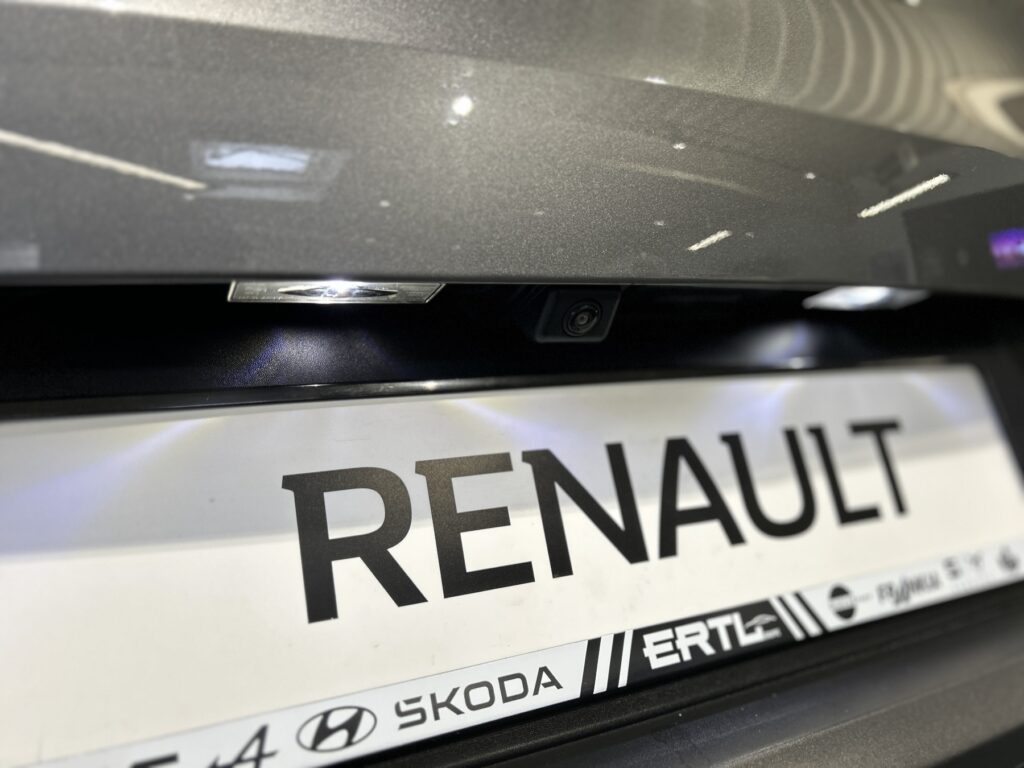 Renault Arkana Exposé-Bild 45