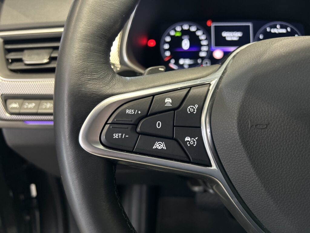 Renault Arkana Exposé-Bild 16