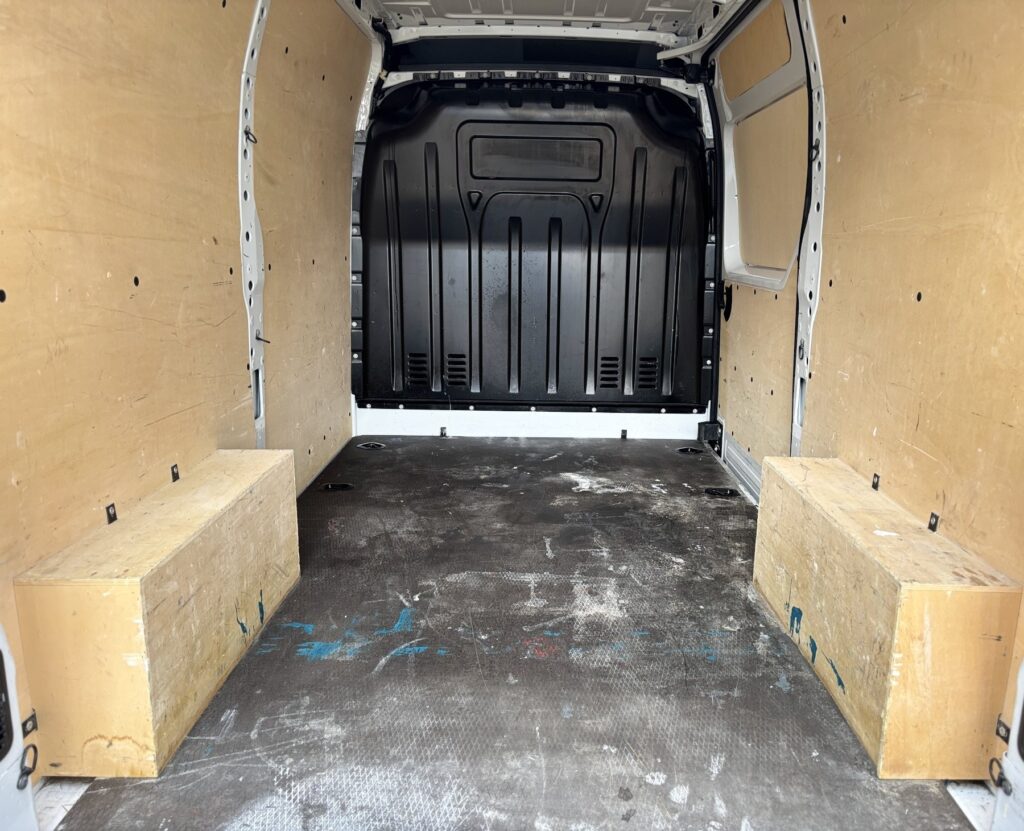 Renault Master Exposé-Bild 17