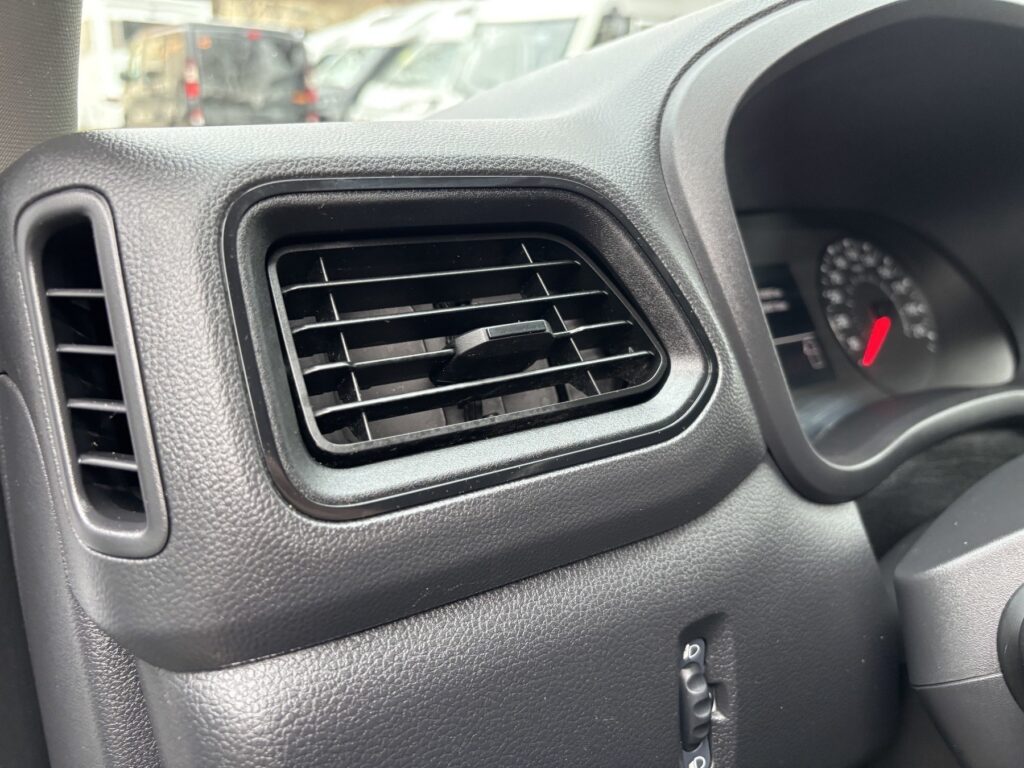 Renault Master Exposé-Bild 34