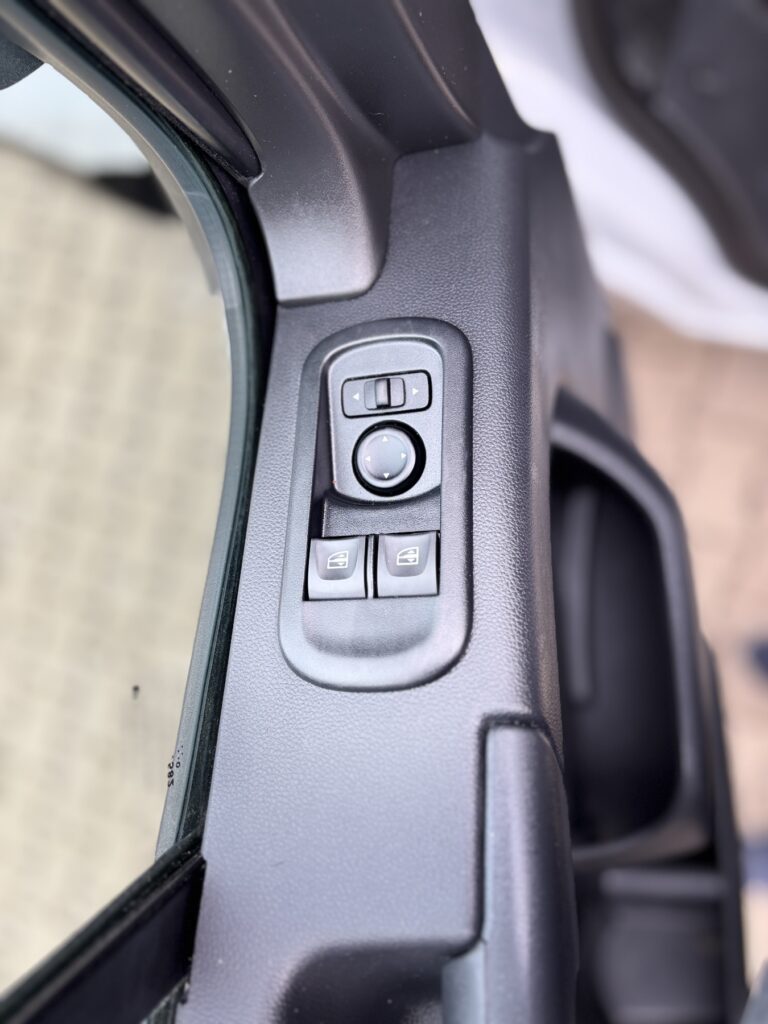 Renault Master Exposé-Bild 35