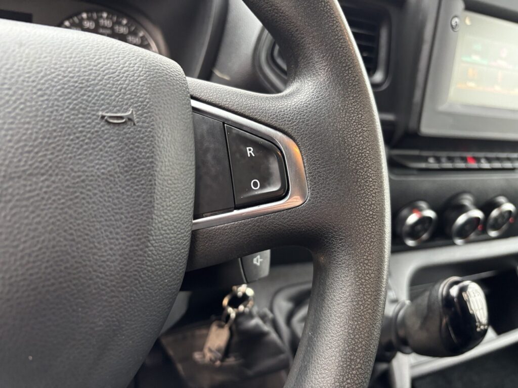 Renault Master Exposé-Bild 22