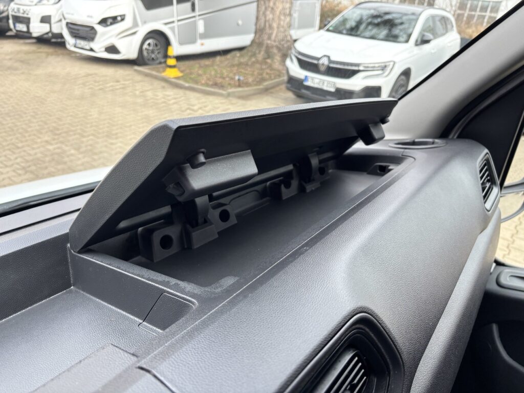 Renault Master Exposé-Bild 31