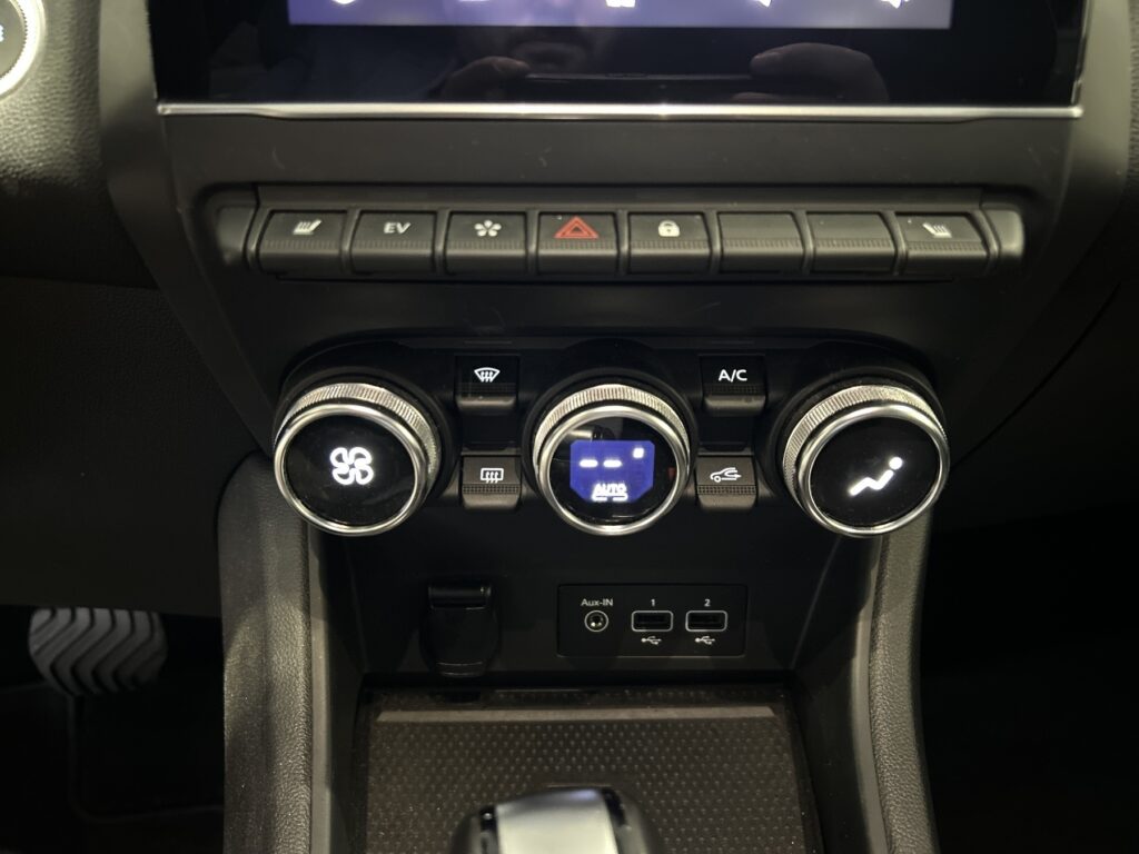 Renault Captur Exposé-Bild 25