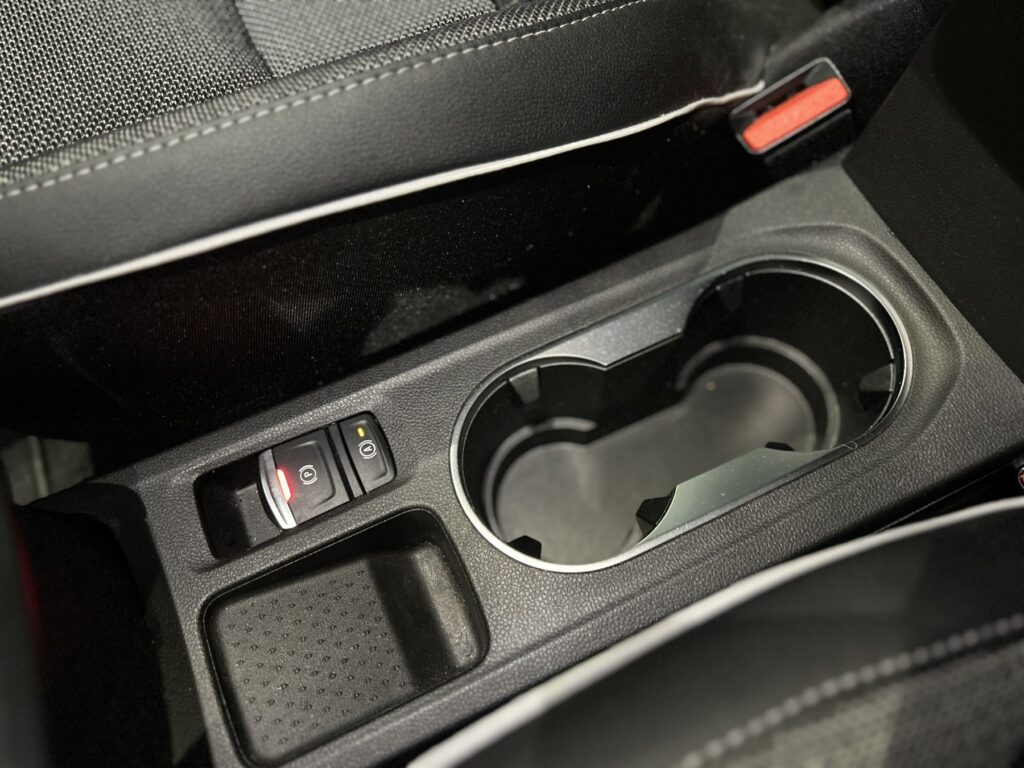 Renault Captur Exposé-Bild 28