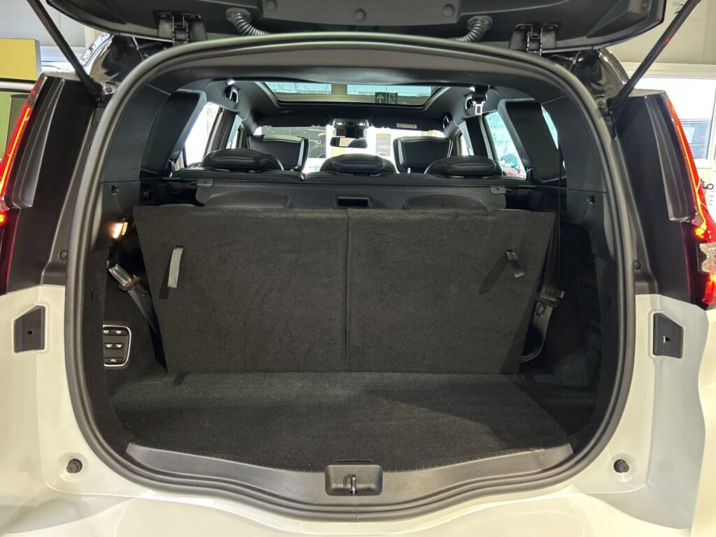 Renault Grand Scenic Exposé-Bild 13